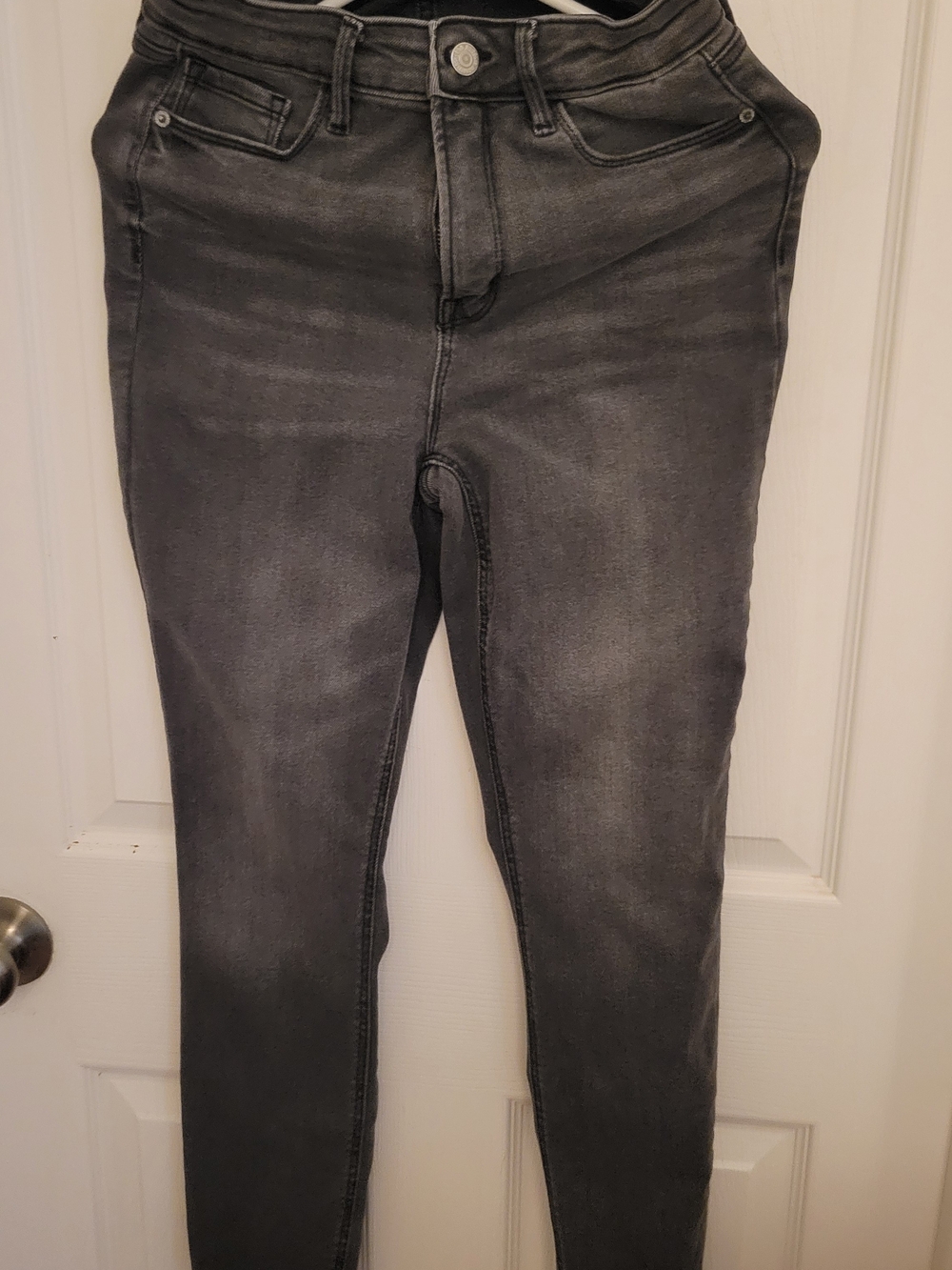 Old Navy Women's Washed Black Skinny Jeans